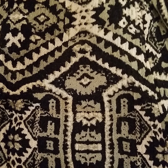 Forever 21 Aztec Stretchy romper - Picture 2 of 3